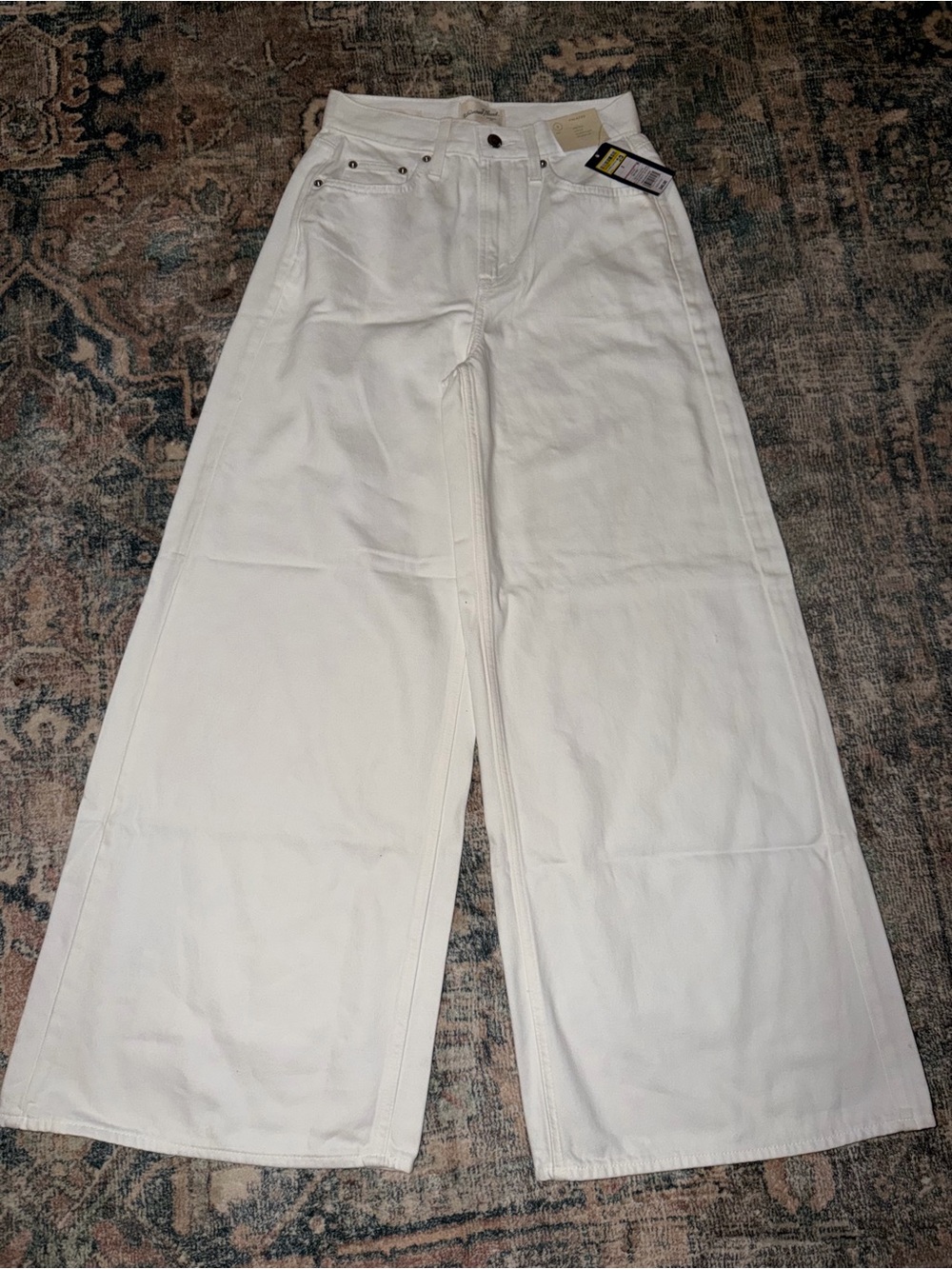 Universal Thread Cream Wide-Leg Palazzo Jeans